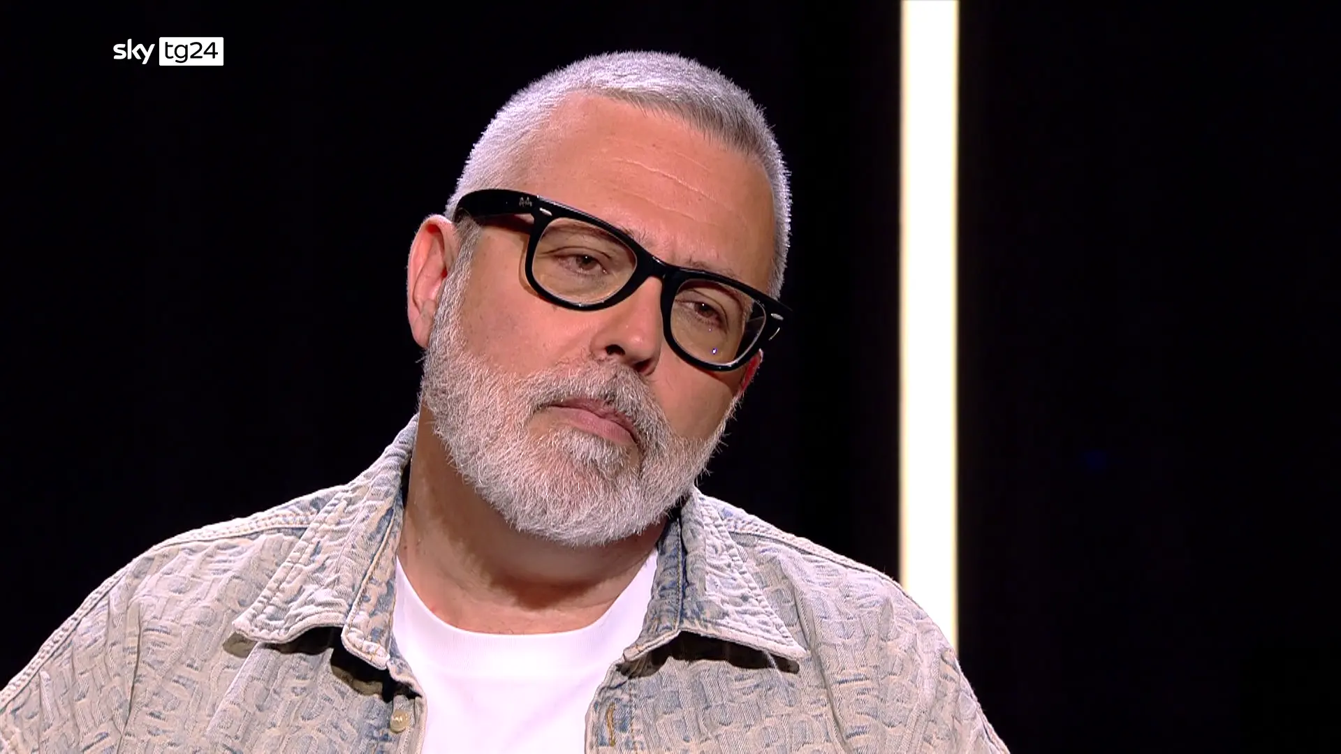 Frankie hi-nrg mc torna alle origini: protagonista su Sky TG24 con il nuovo album