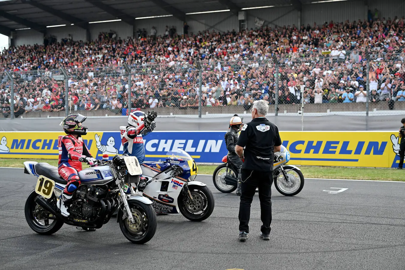 Honda celebra storia e innovazione al GP di Le Mans e Sunday Ride Classic