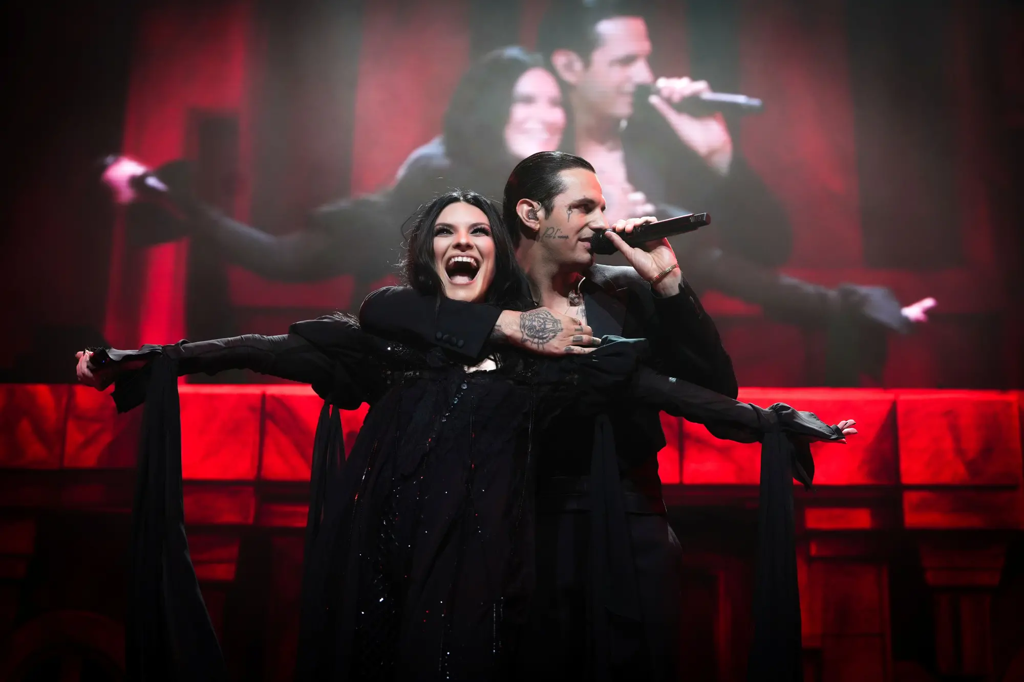 Laura Pausini e Achille Lauro insieme per la prima volta dal vivo a Città del Messico