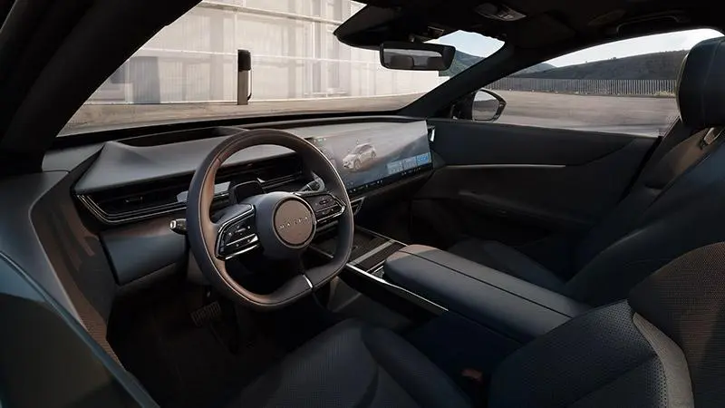 Mazda CX-6e: nuovi interni elettrici tra minimalismo e tradizione giapponese