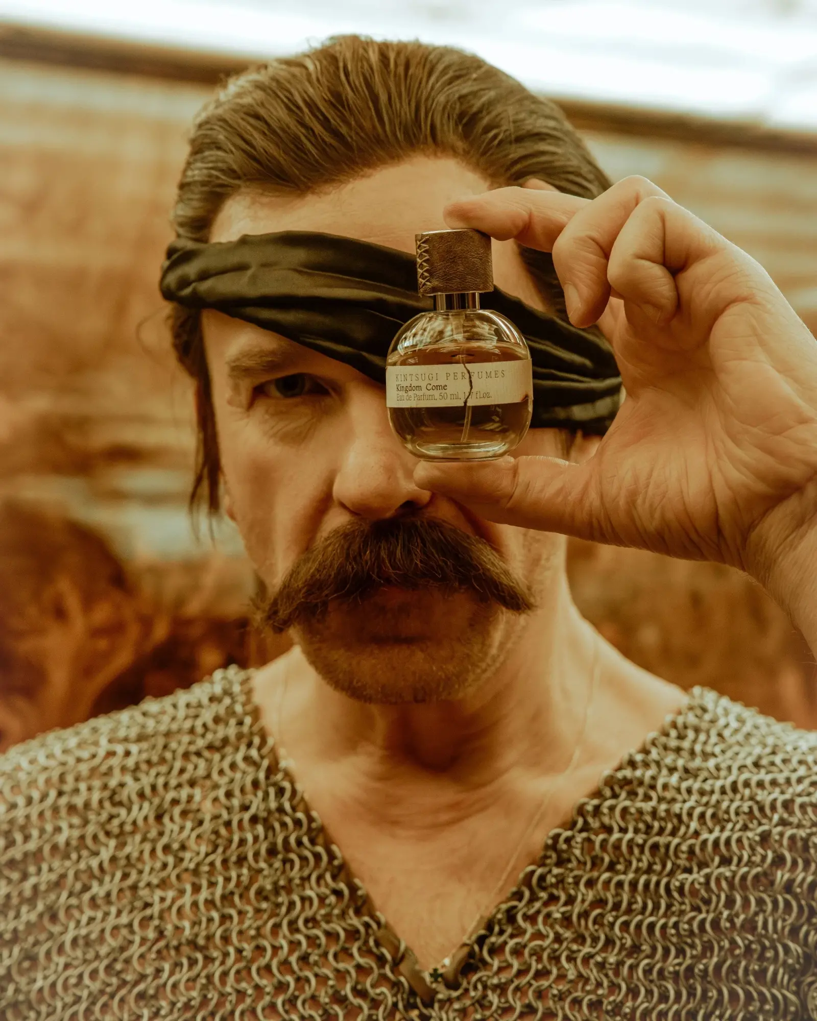 Kingdom Come: Deliverance II lancia un profumo in collaborazione con Kintsugi Perfumes