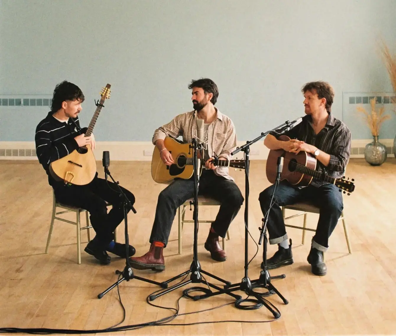 Il trio folk irlandese Amble arriva a Milano per un'unica data italiana nel 2027