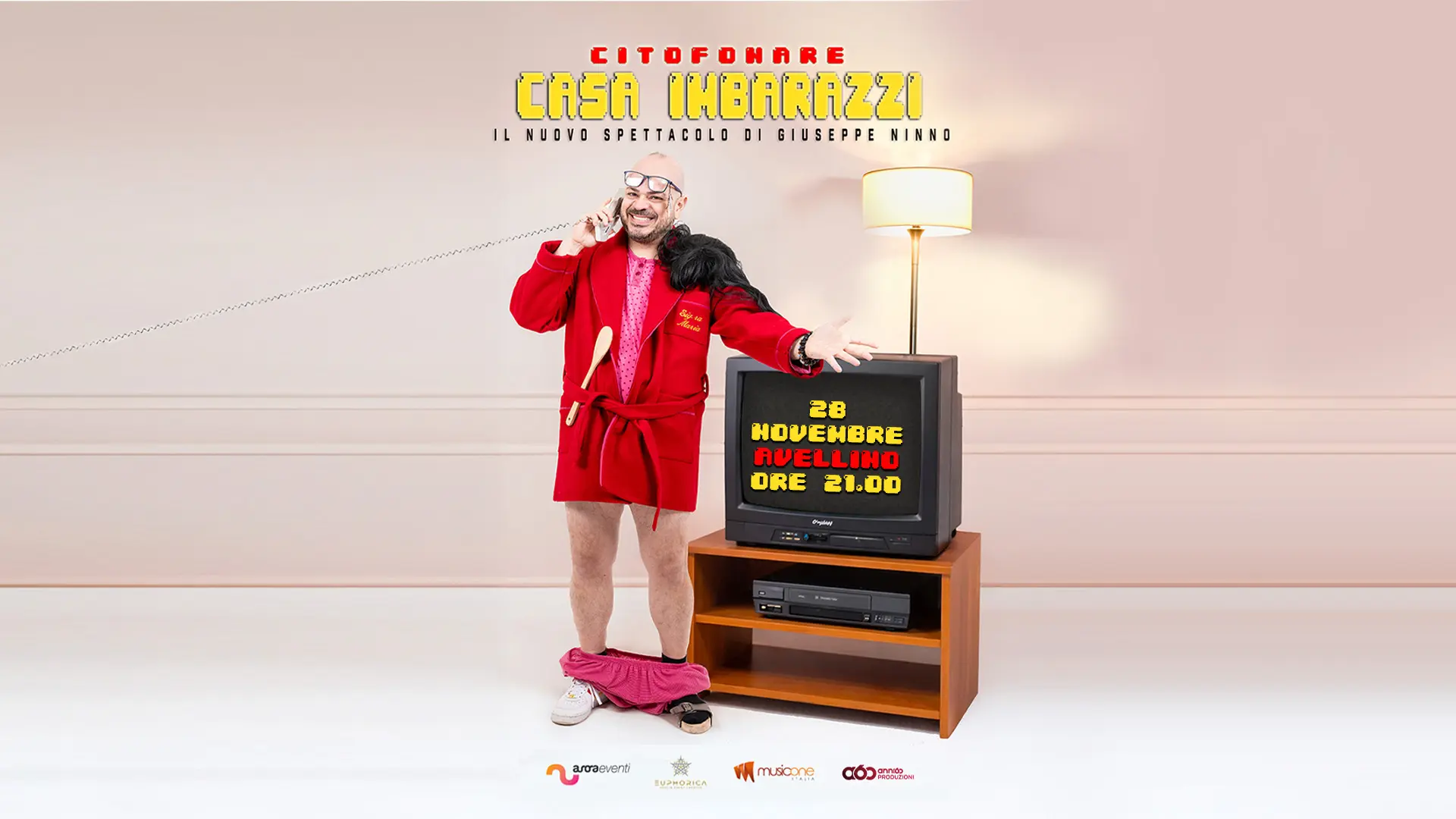 Giuseppe Mandrake Ninno porta 'Citofonare Casa Imbarazzi' al Teatro Gesualdo di Avellino