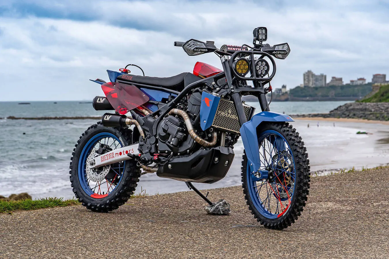 Honda Customs 2026: Hornet e Transalp protagoniste a Wheels & Waves Biarritz