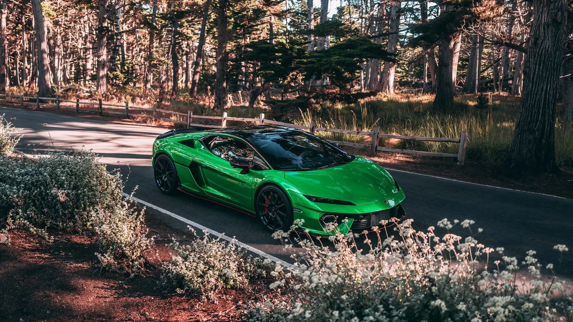 Lamborghini, sostenibilità al centro: -40% di emissioni e certificazioni record