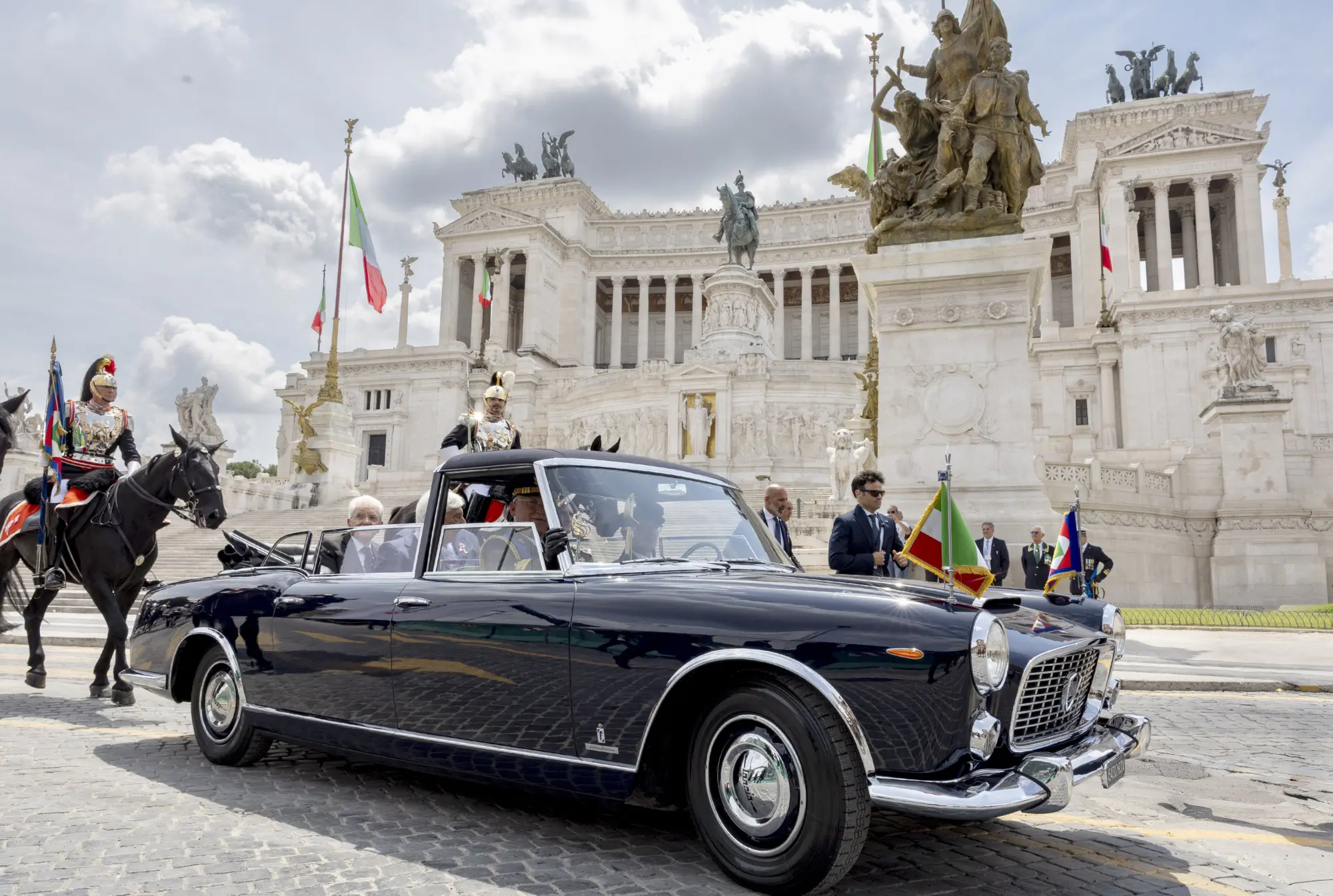 Lancia celebra il 2 giugno: dalla Flaminia Presidenziale alla Nuova Gamma