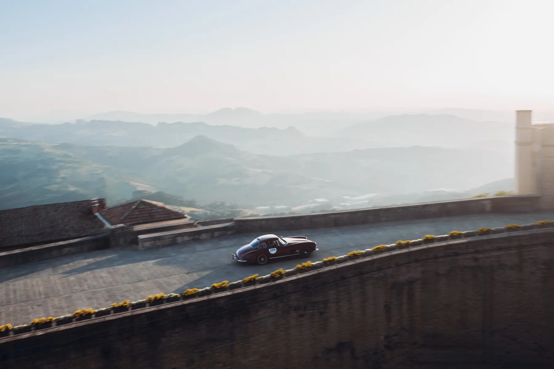 Mercedes-Benz celebra 140 anni di innovazione alla Mille Miglia 2026