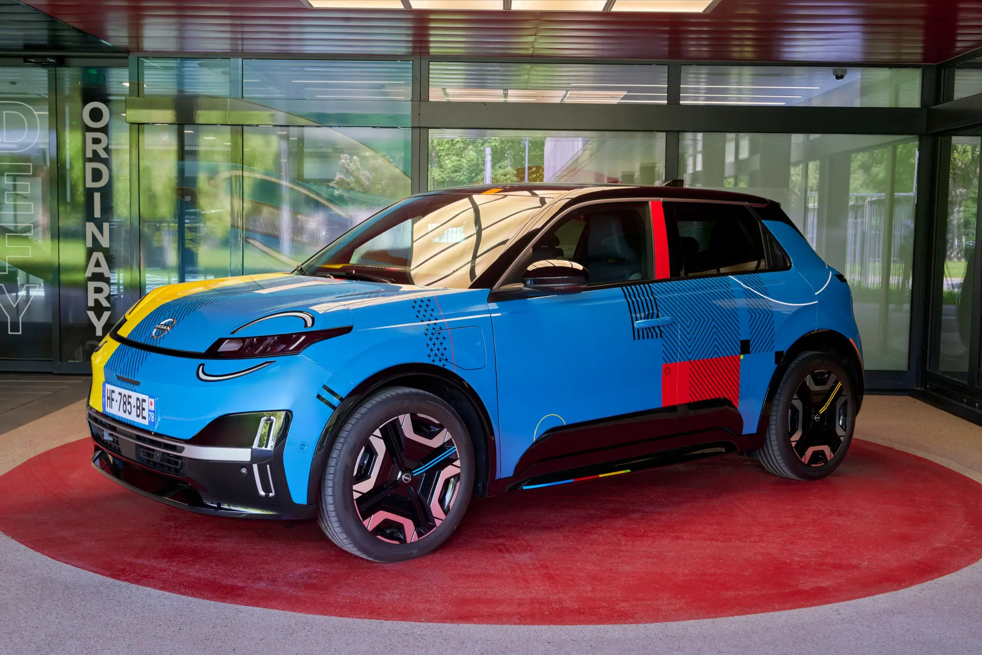 Nissan premia la creatività: ecco la MICRA firmata dall'artista Marc-André Fauteux