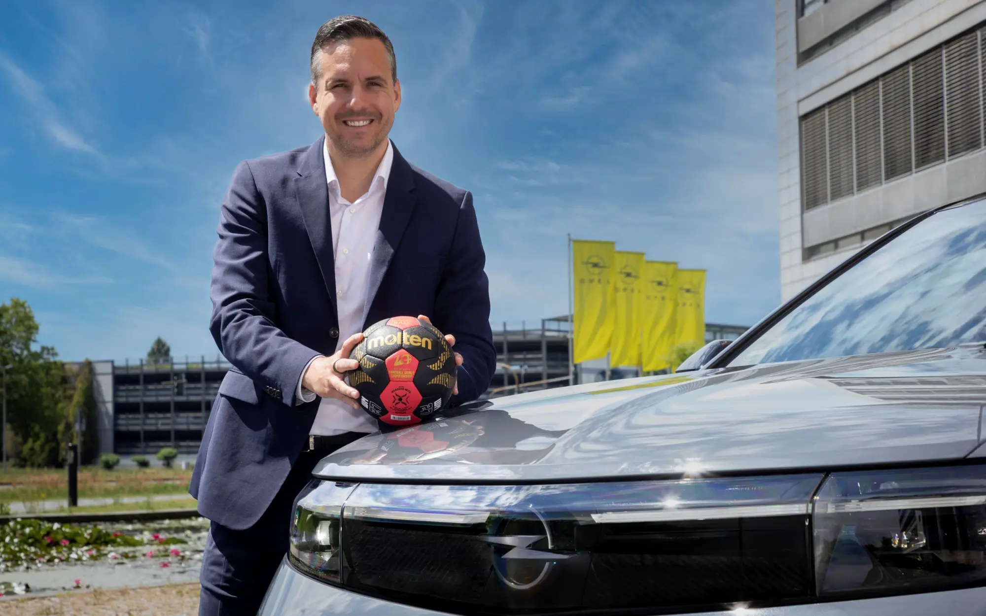 Opel sponsor ufficiale del Mondiale di pallamano IHF 2027: una tripletta per la casa tedesca