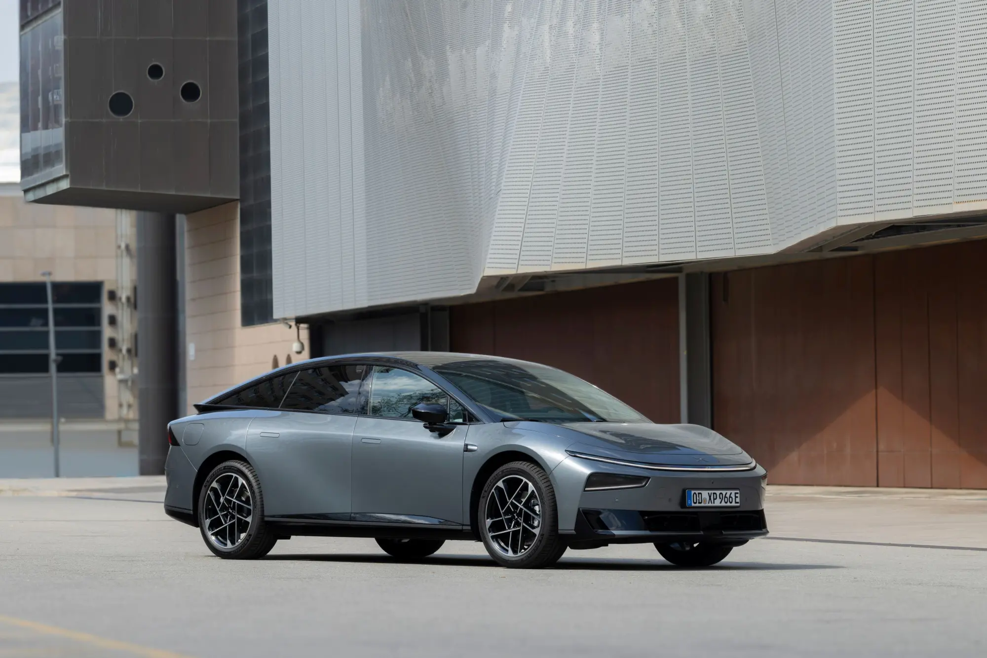 XPENG P7+: debutta in Italia la fastback elettrica intelligente per la smart mobility