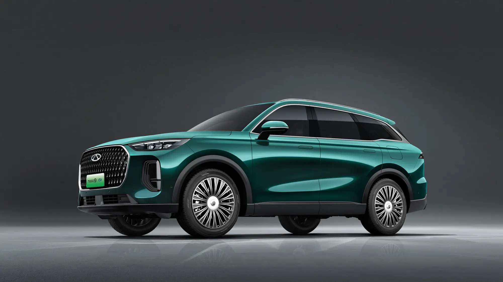 Chery Tiggo 9 debutta in Italia: SUV ibrido a 7 posti pensato per la famiglia