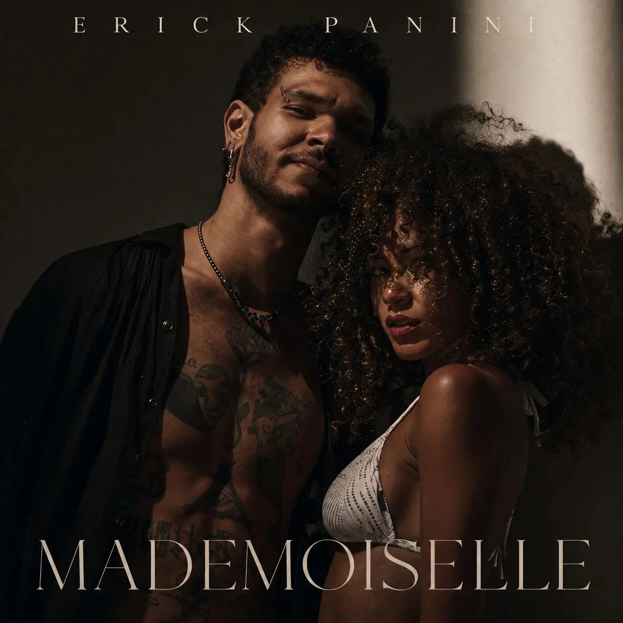 Erick Panini lancia il nuovo singolo estivo Mademoiselle tra rap e cantautorato