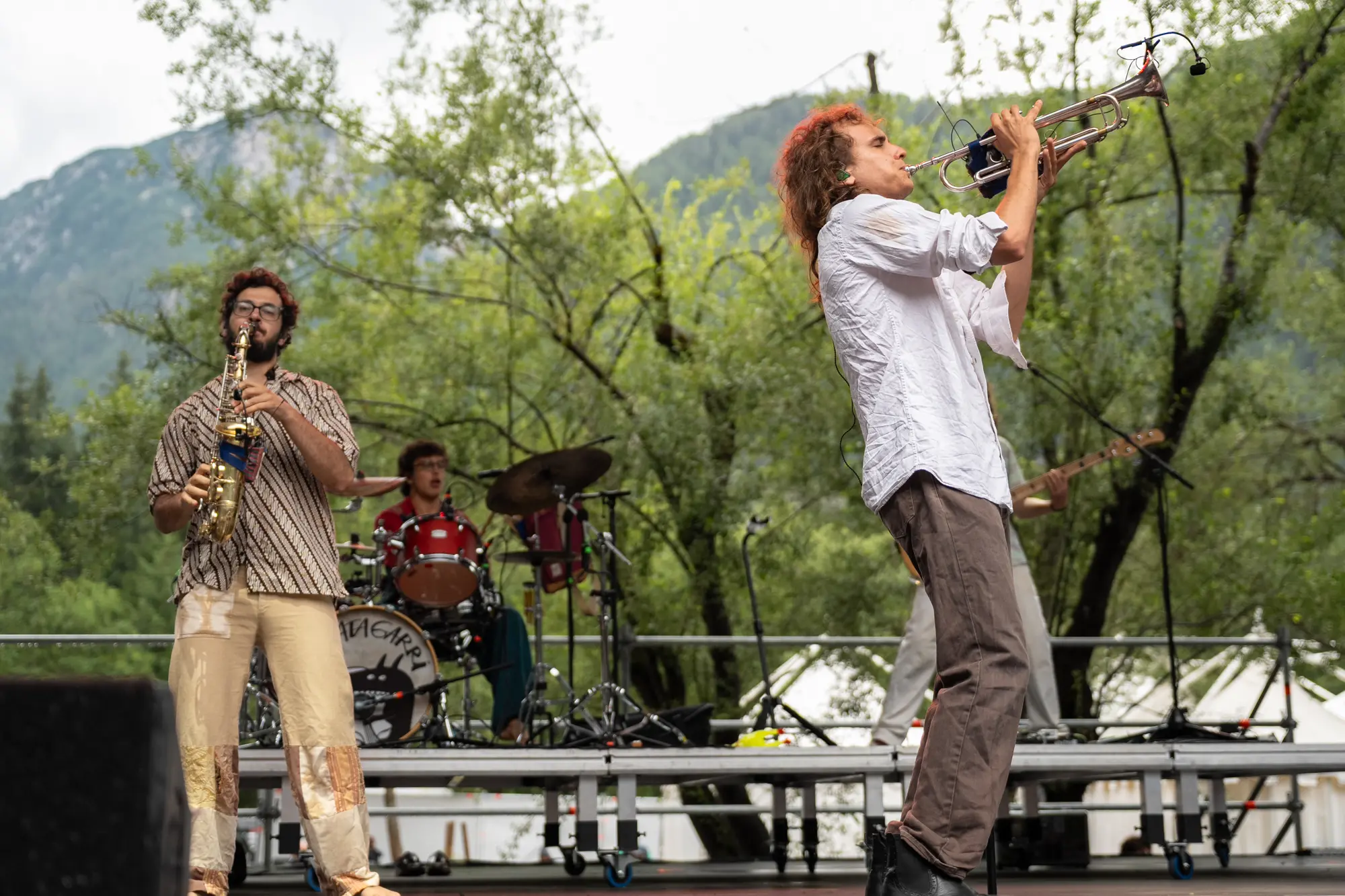 No Borders Music Festival 2025 ai Laghi di Fusine: Coez, Ludovico Einaudi e chef stellati incantano Tarvisio