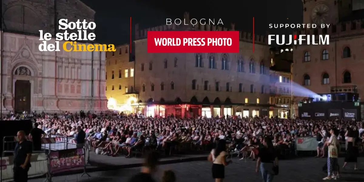 Fujifilm illumina Bologna: World Press Photo 2026 protagonista sotto le stelle