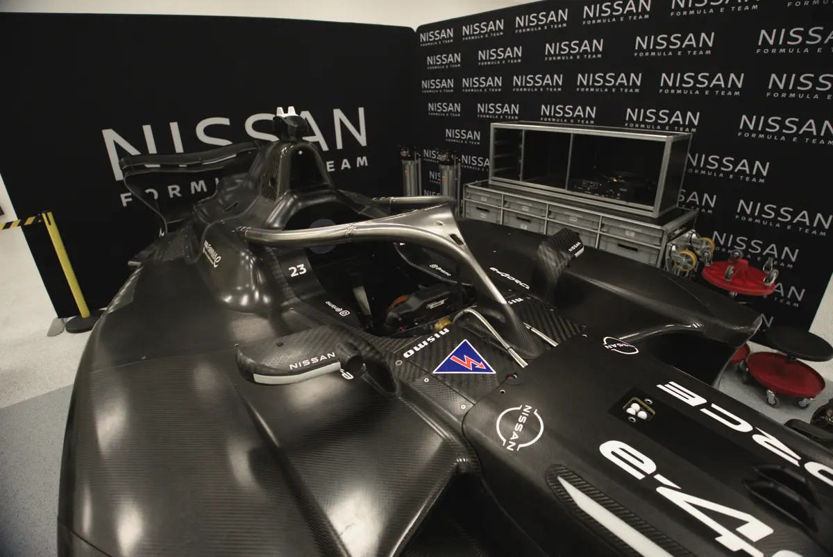 Nissan svela la Formula E GEN4: 600 kW, trazione integrale e sostenibilità record