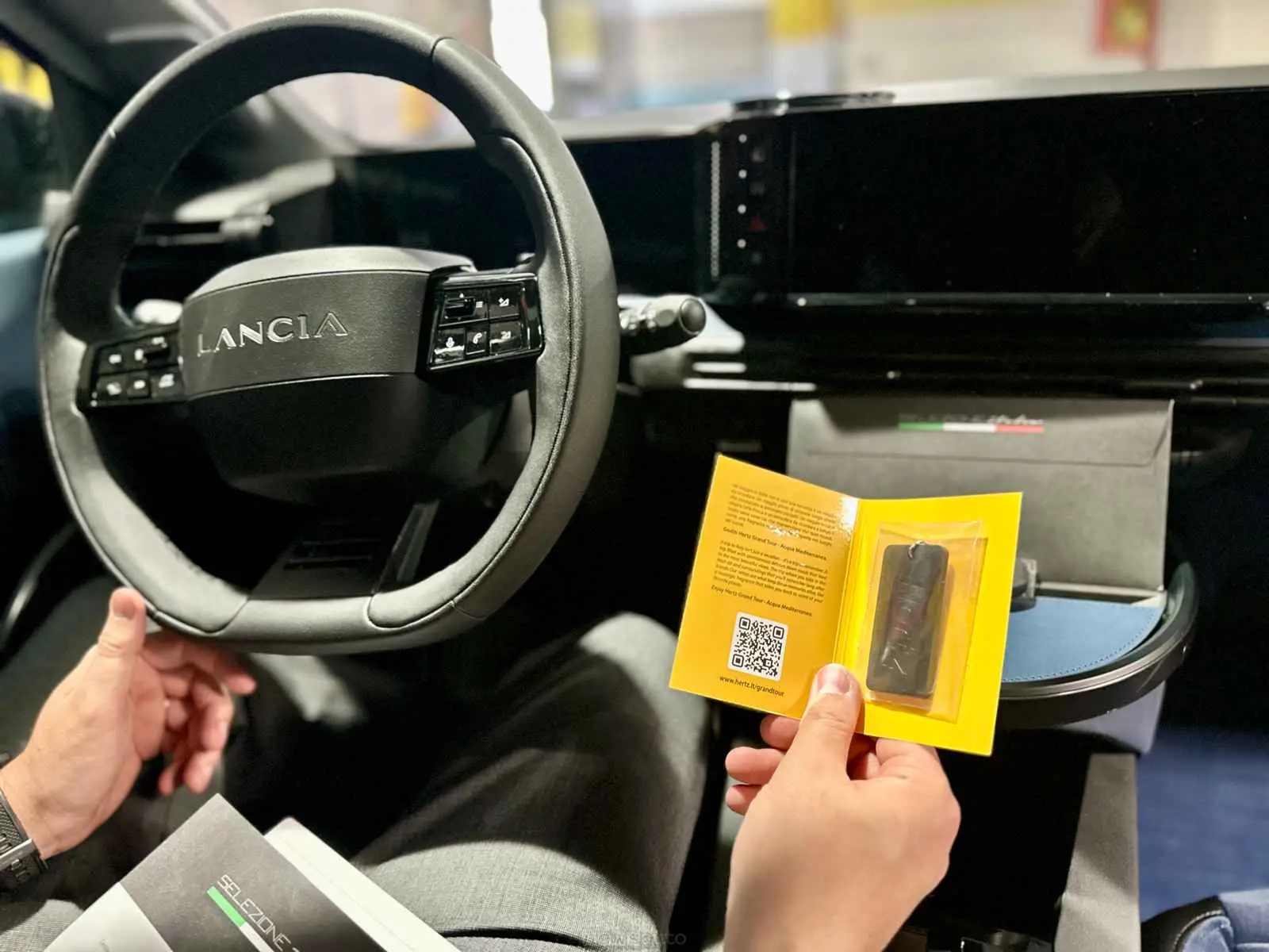 Hertz introduce Elisir Mediterraneo: la nuova fragranza per un viaggio sensoriale