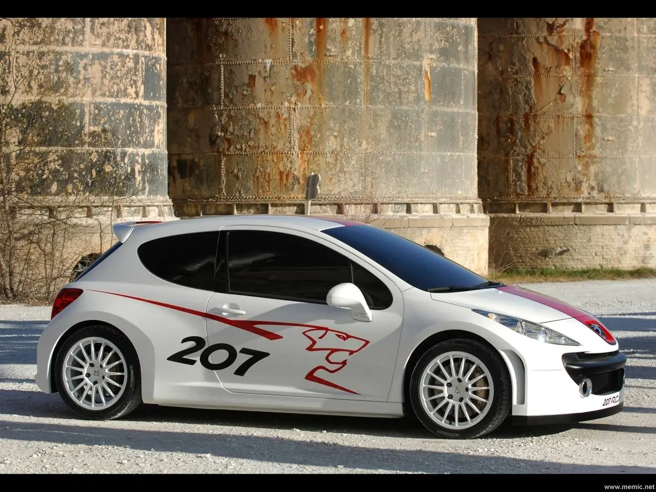 Peugeot 207: la compatta del 2006 che diventa youngtimer da collezione