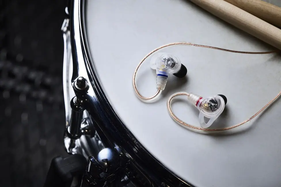 Sony presenta IER-M500: auricolari monitor in-ear per artisti e professionisti