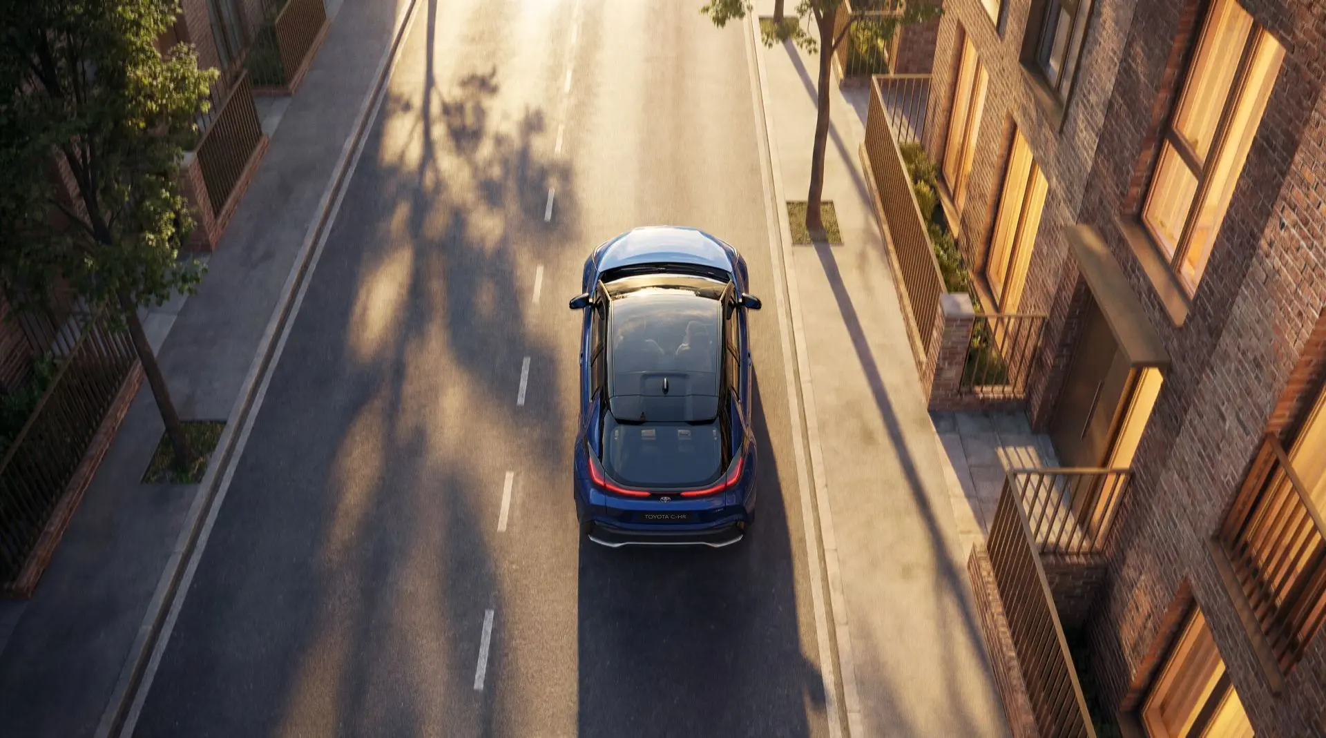 Toyota si conferma leader tra i marchi stranieri e nel segmento full hybrid in Italia