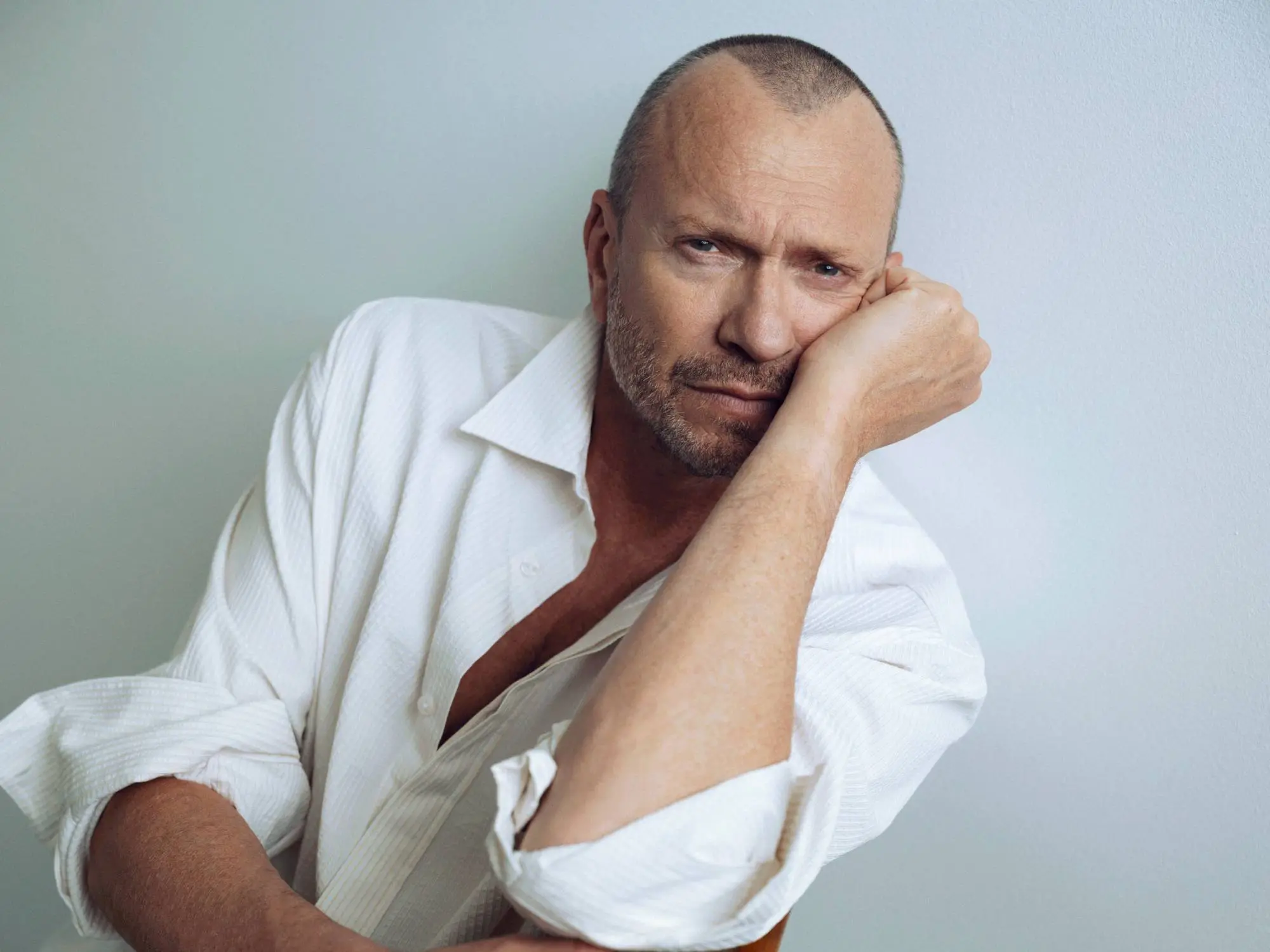 Biagio Antonacci annuncia nuove date per il tour Unplugged 2026 e il nuovo album Mustang