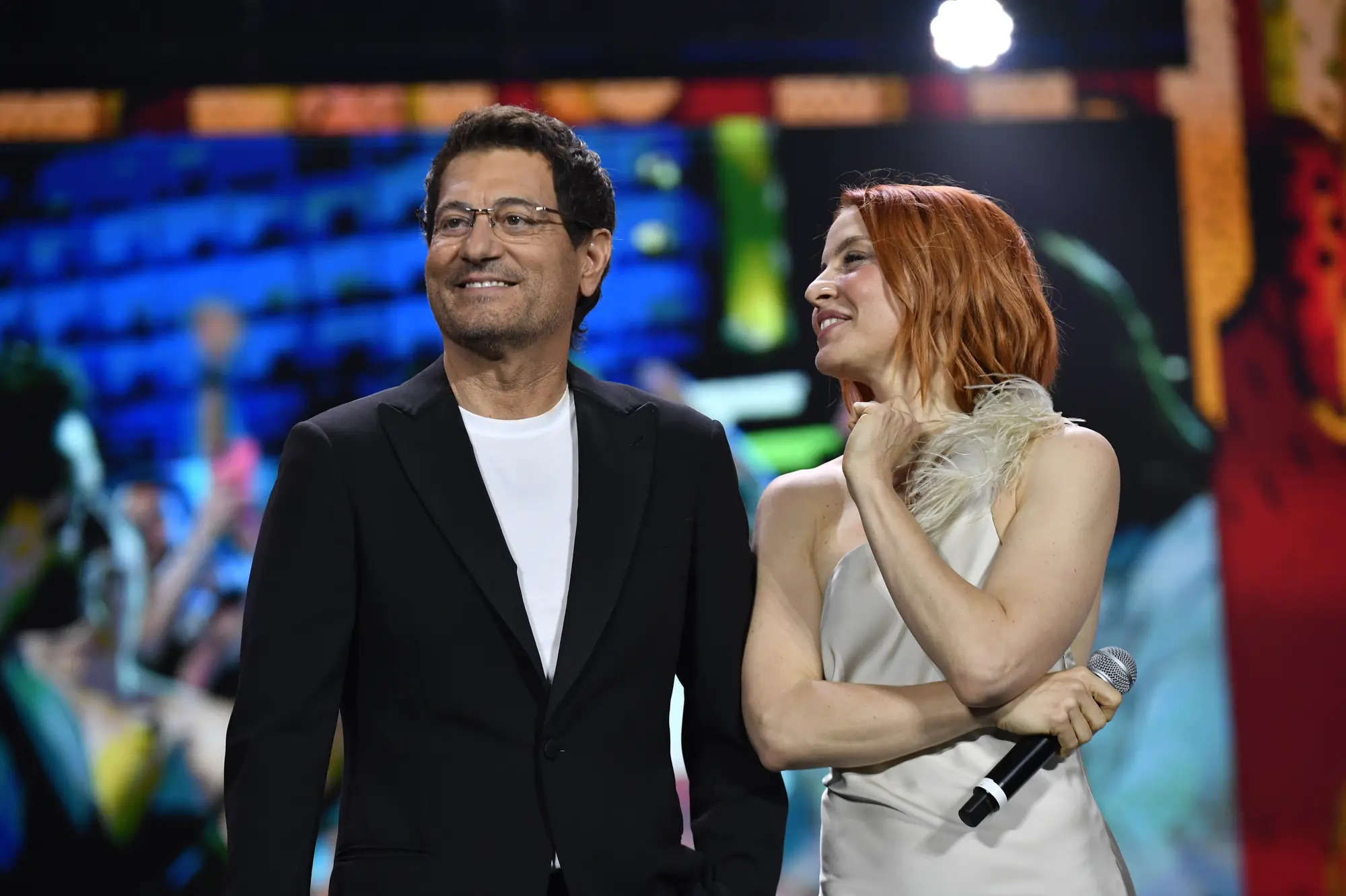 Italia 1 lancia Yoga Radio Estate: musica live da Riccione con Noemi ed Enrico Papi