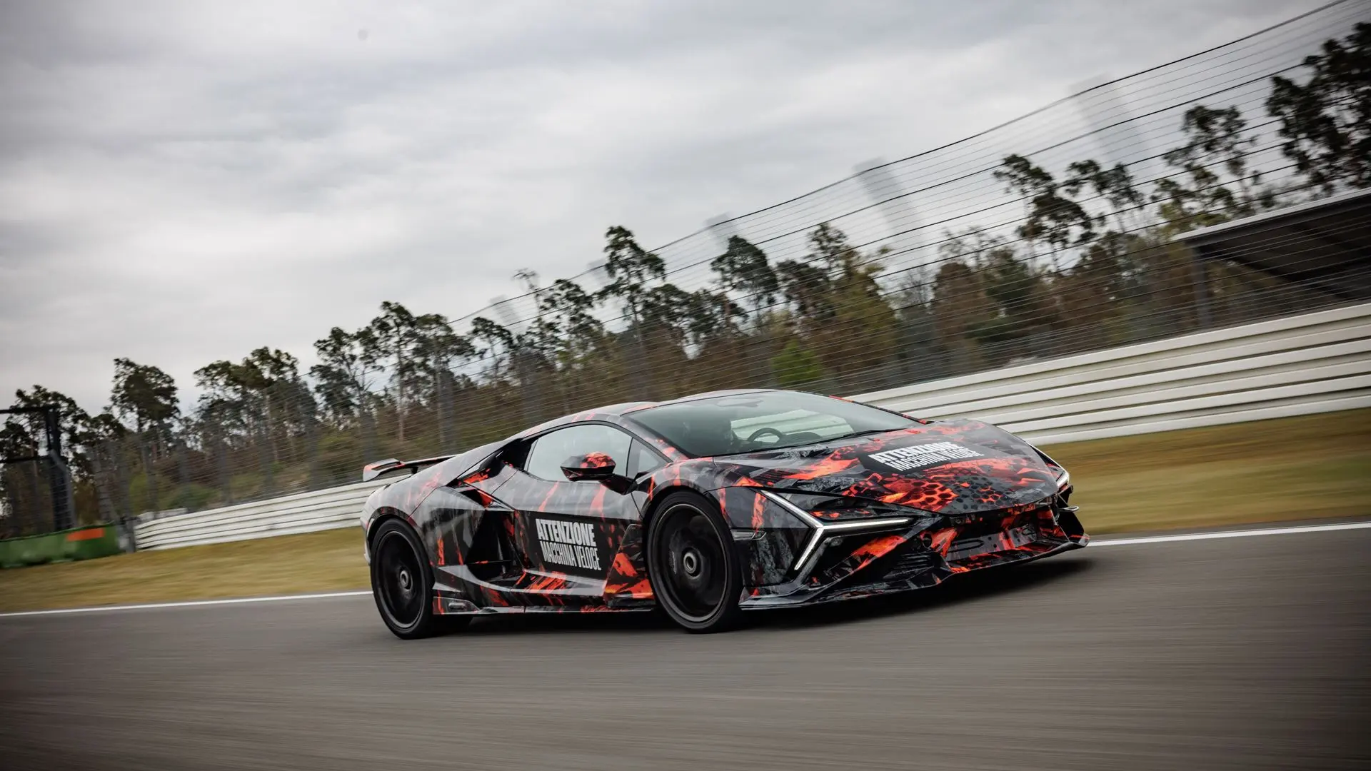 Lamborghini Revuelto SV stabilisce record a Hockenheimring prima del debutto