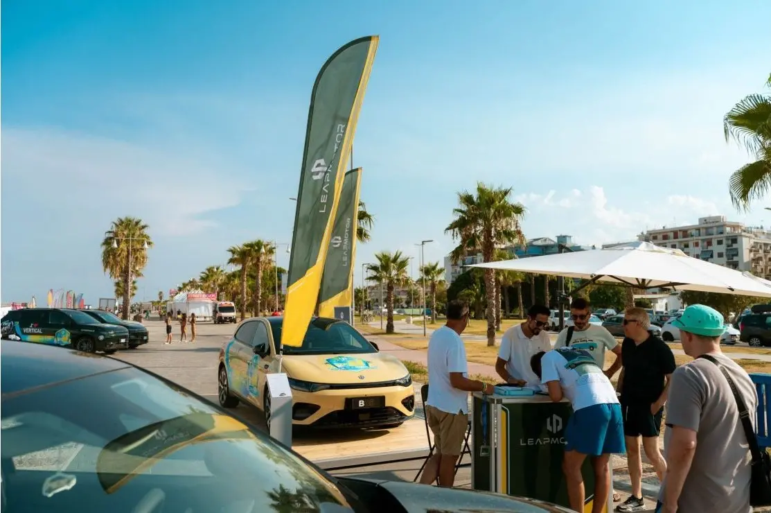 Leapmotor trionfa al Vertical Summer Tour 2026: oltre 300.000 presenze e debutto record per la B05