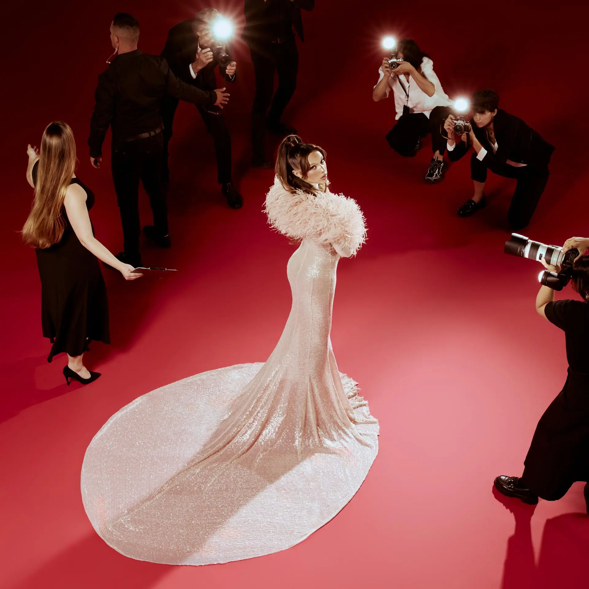 Sarah Toscano conquista il Disco d'Oro con l'album di debutto MET GALA
