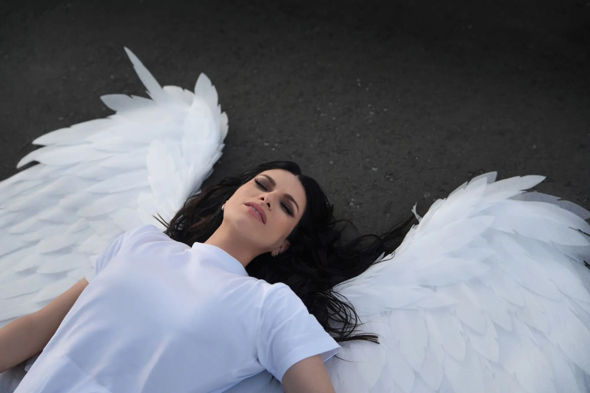 Laura Pausini: nuovo singolo il 4 settembre e grande ritorno live con il World Tour 2026/2027
