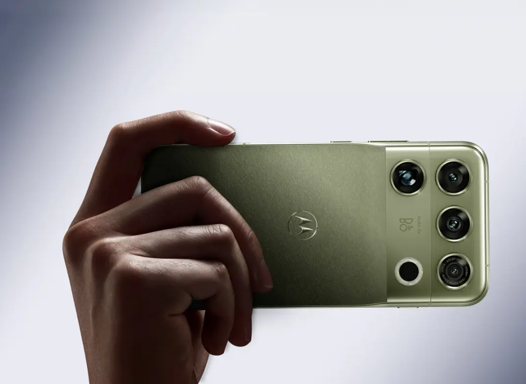 Motorola Signature 27, il nuovo flagship ultra-premium con Snapdragon 8 Elite Extreme Gen 6