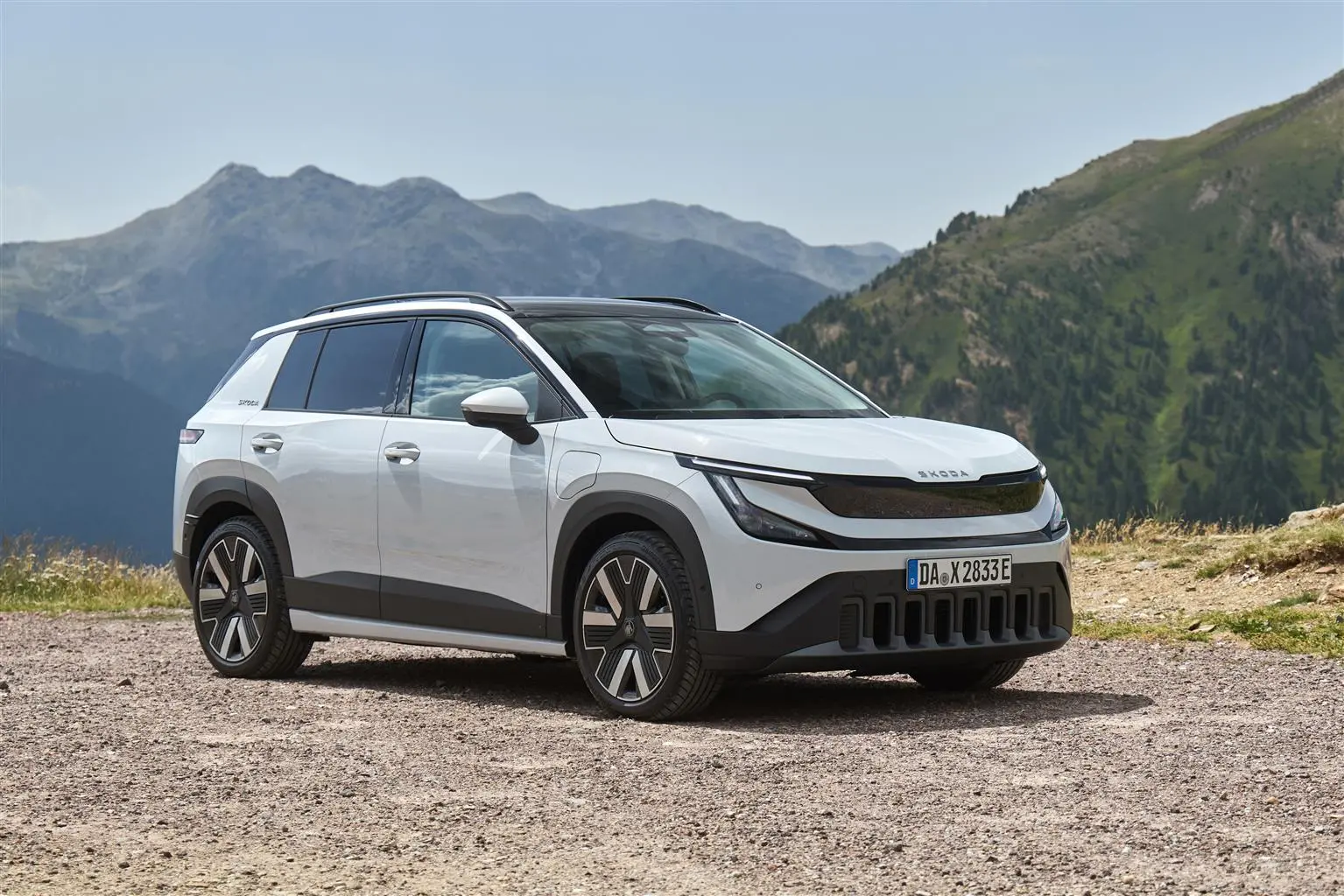 Škoda Peaq: la nuova ammiraglia elettrica conquista con autonomia e comfort