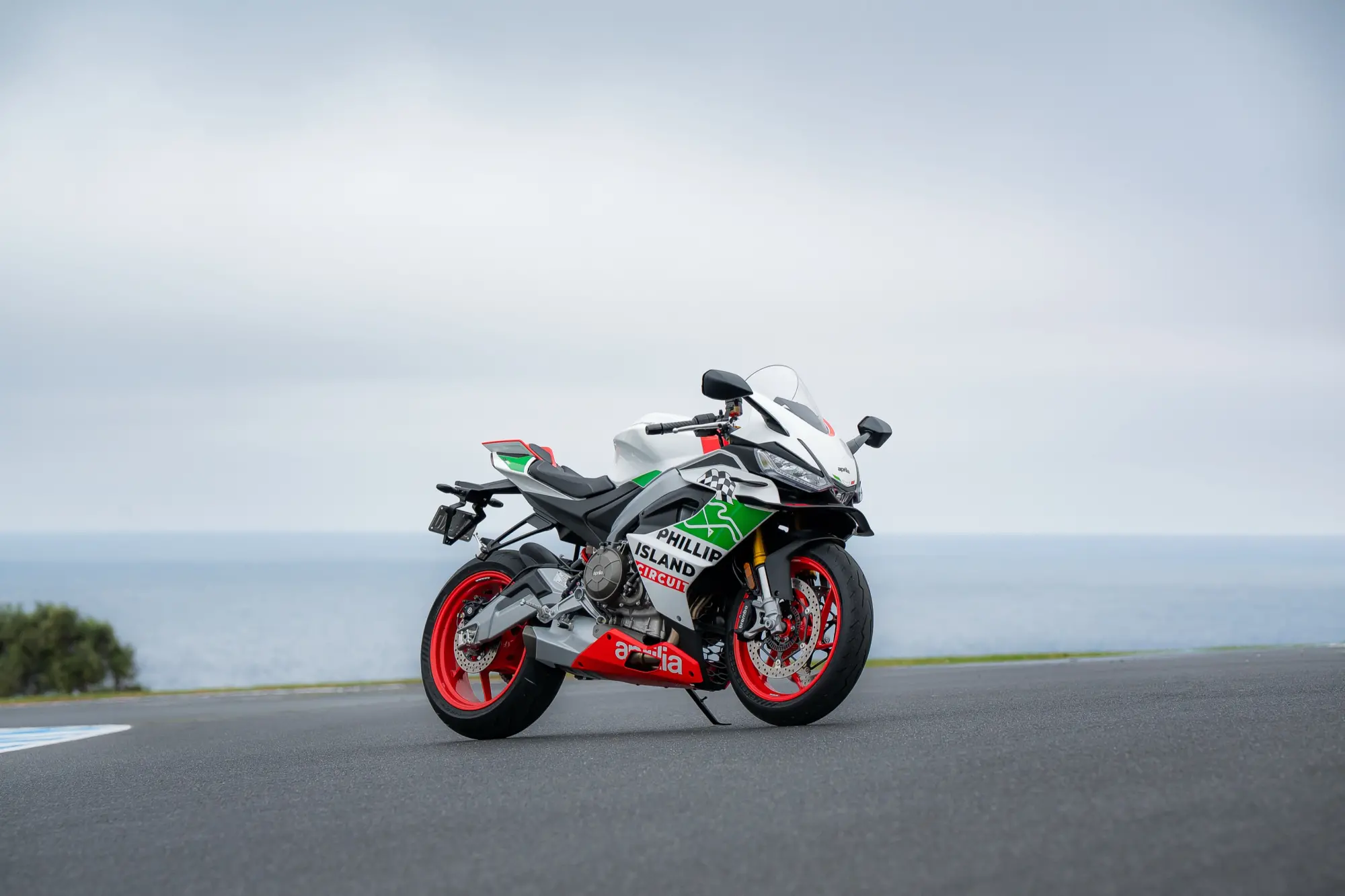 Aprilia RS660 Phillip Island Tribute: un omaggio esclusivo al circuito australiano