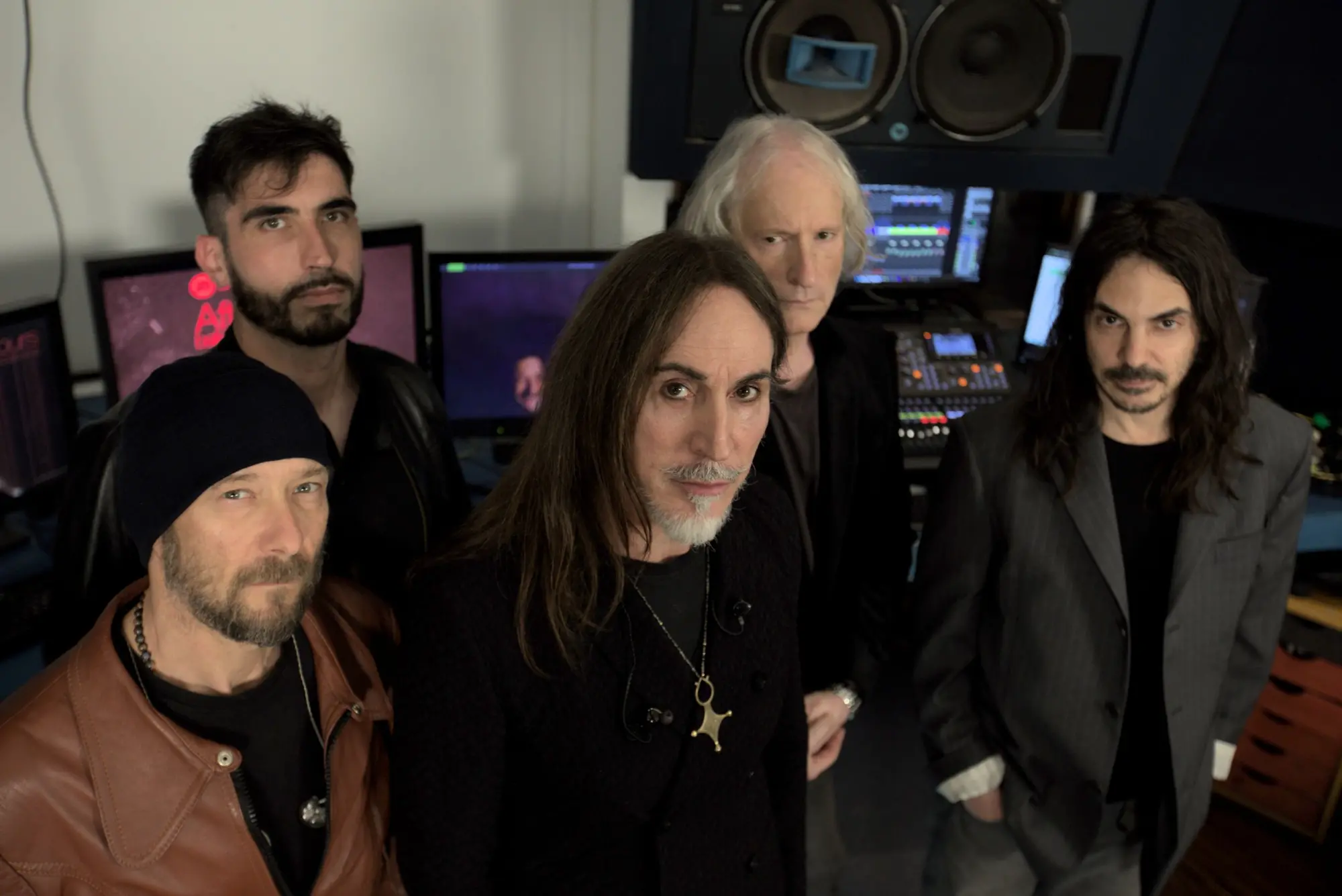Afterhours celebrano 40 anni di carriera con il Premio Tenco e un tour sold out