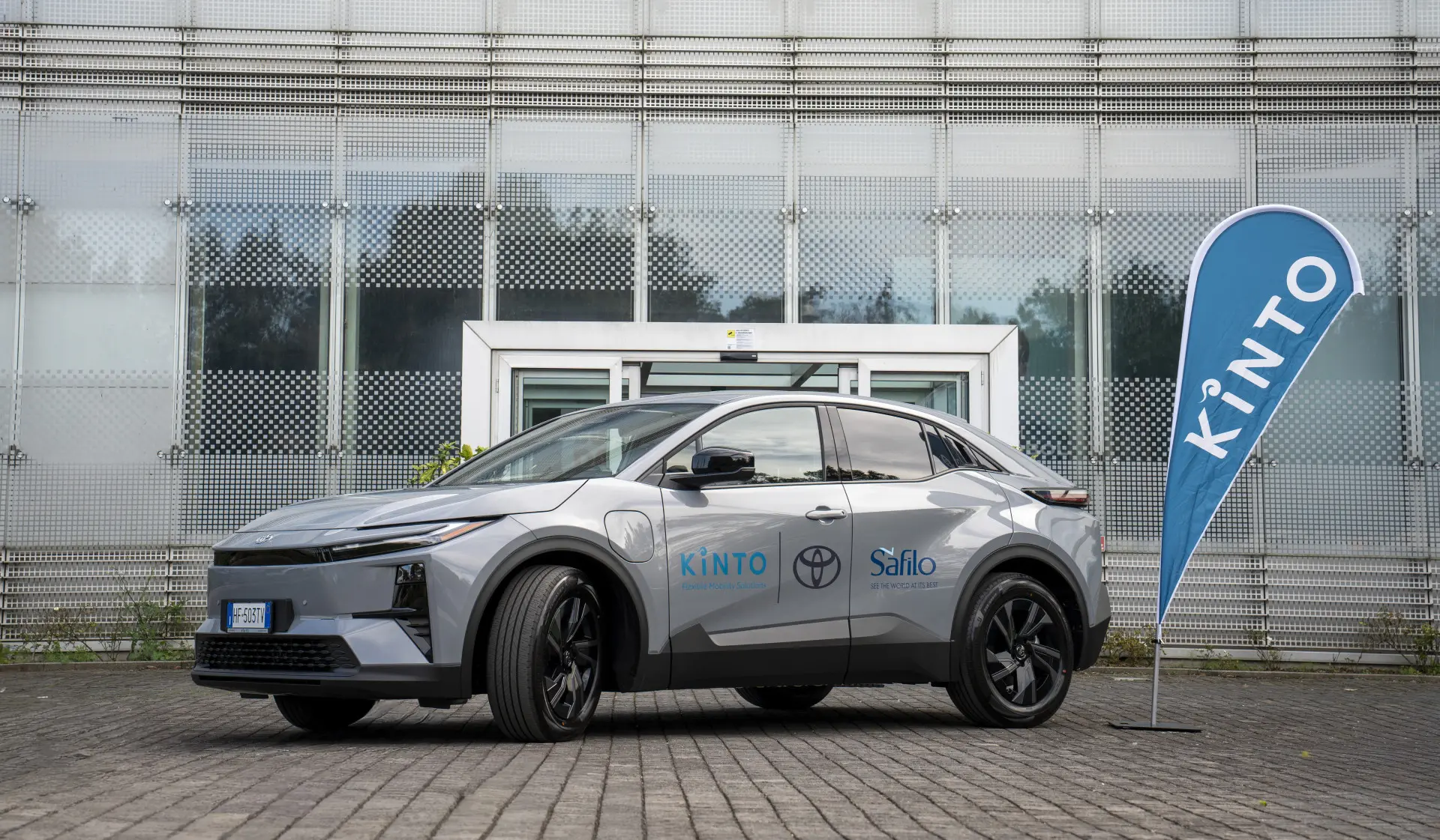 KINTO e Safilo ampliano la partnership: oltre 350 vetture per una mobilità sostenibile