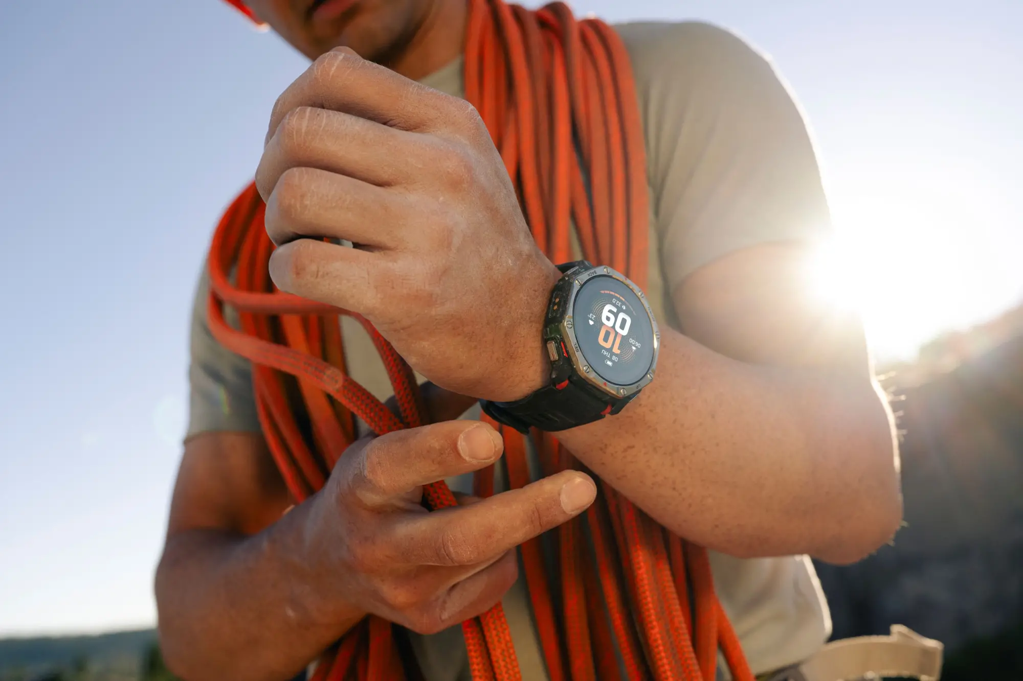 Amazfit lancia LiveShare: avventure tracciate in tempo reale con T-Rex Dual Solar
