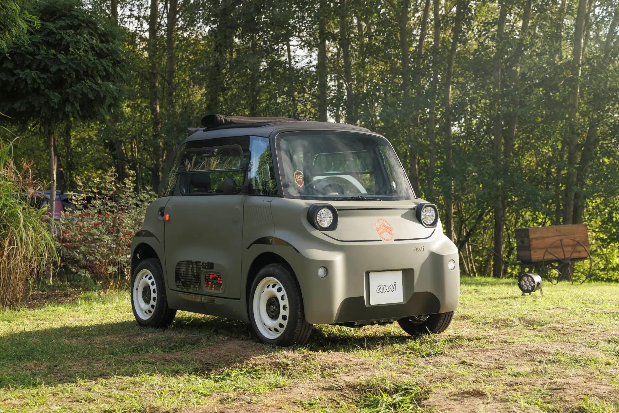 Citroën Ami OUTDOOR debutta a EICMA 2026: nuova versione avventurosa per la mobilità urbana