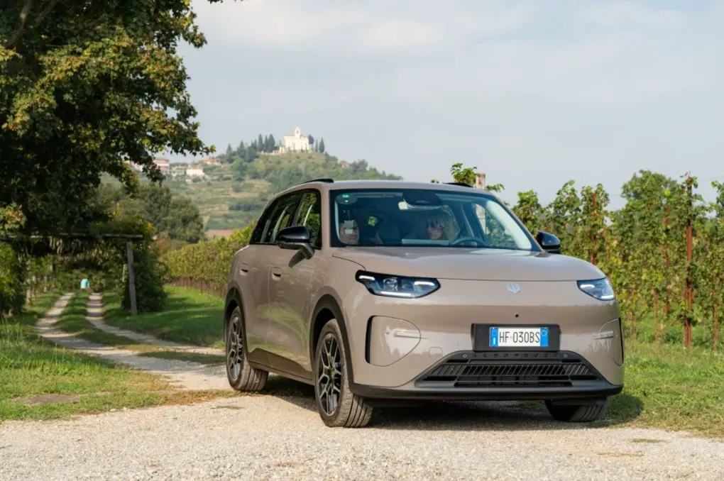 Leapmotor conquista il mercato italiano: crescita record e nuova B03X al vertice