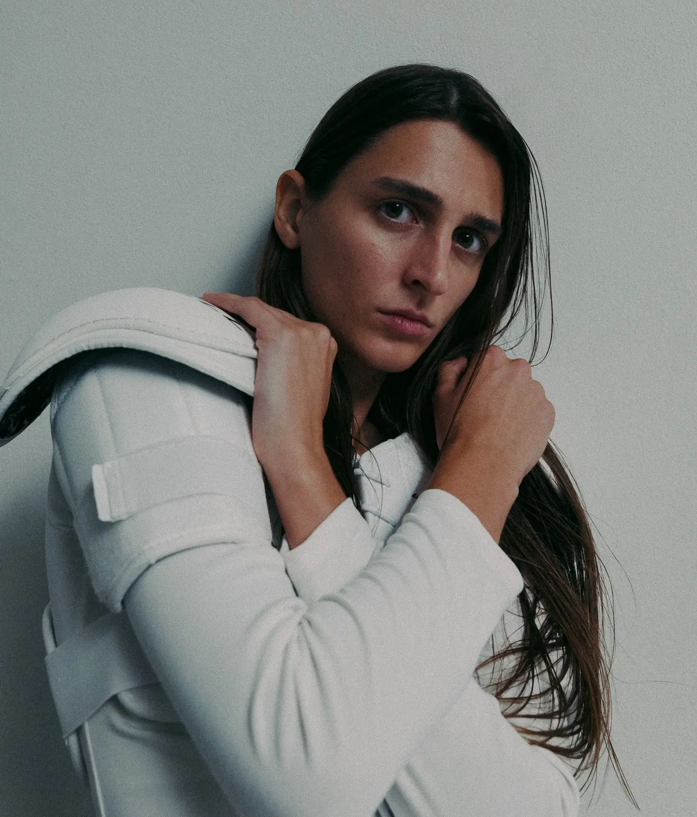 Emma Nolde pubblica a sorpresa l'EP Siamo in tanti con due nuove versioni