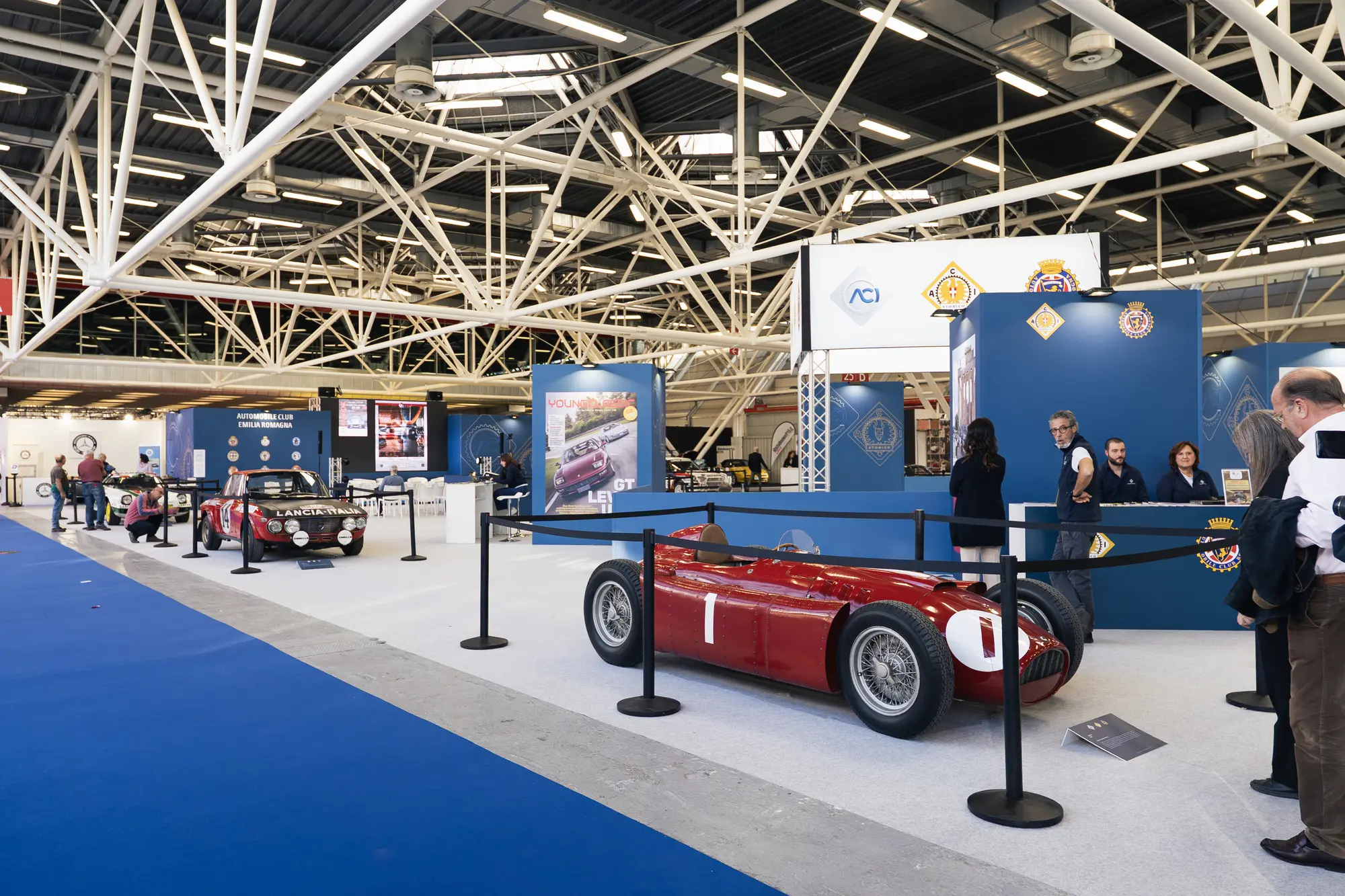 Giampaolo Dallara premiato a BolognaFiere: riconoscimento all'eccellenza ingegneristica italiana