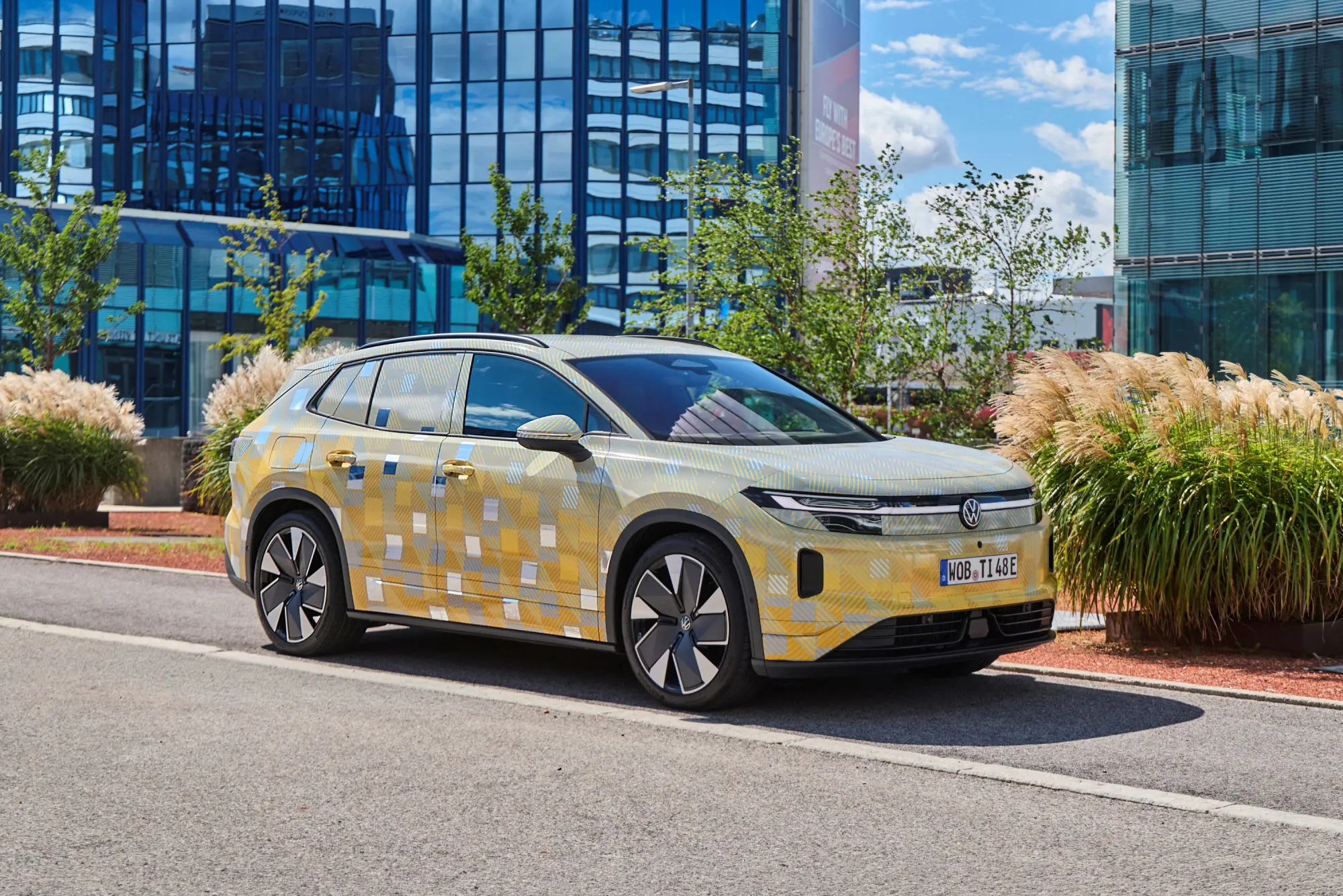 Volkswagen ID. Tiguan: il SUV elettrico debutta ad ottobre