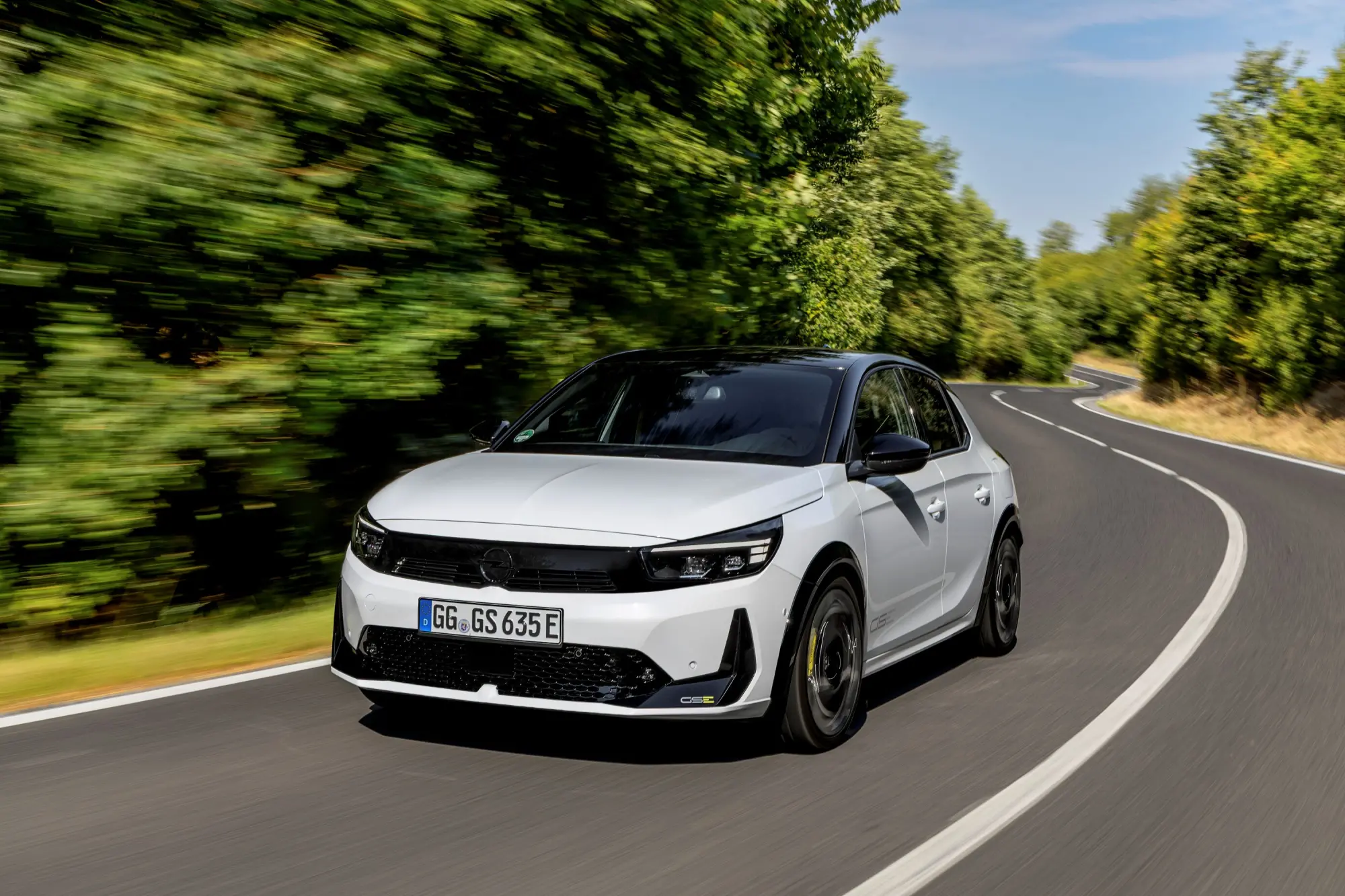 Nuova Opel Corsa GSE elettrica vince il Carwow Car of the Year 2027