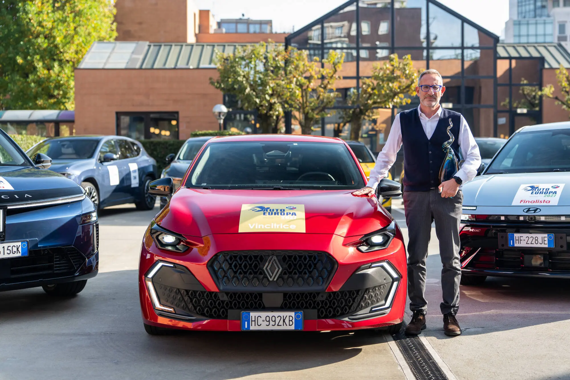 Renault Clio eletta Auto Europa 2027: eccellenza europea e innovazione