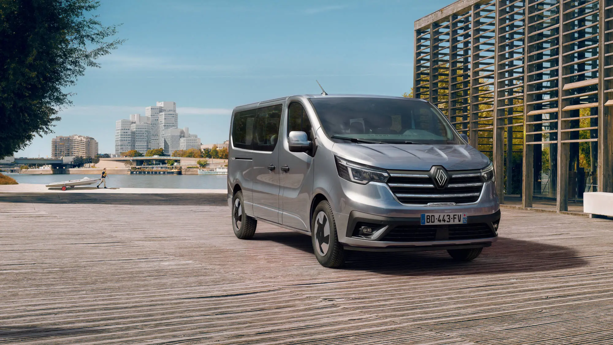 Renault Trafic si rinnova: più comfort, sicurezza e tecnologie di bordo