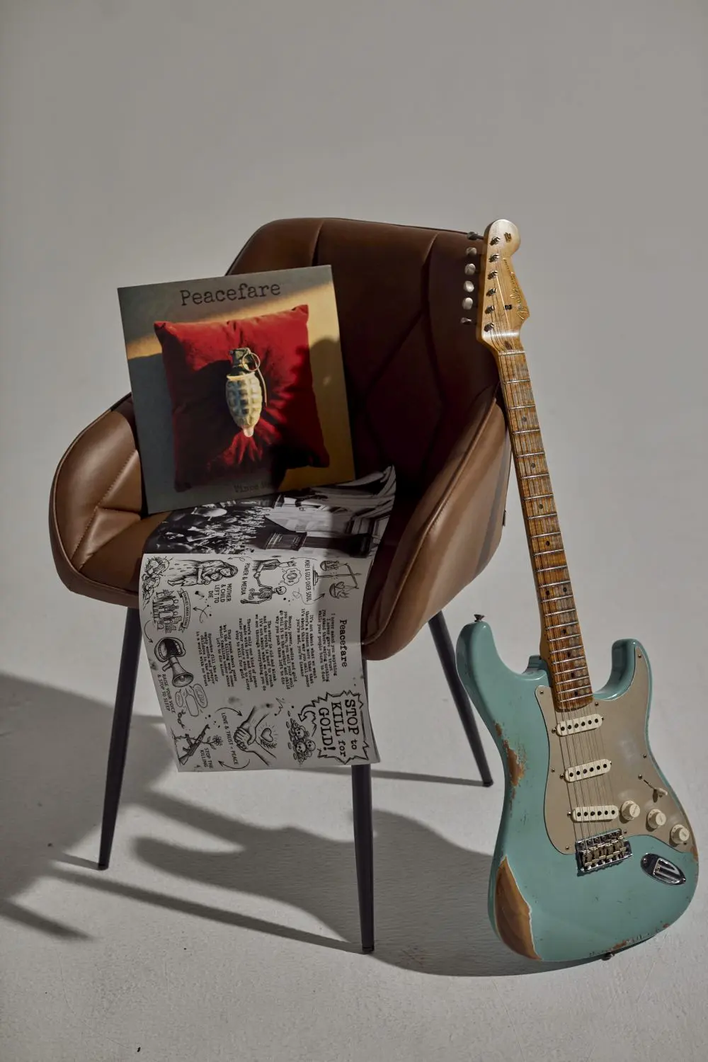 Vince May debutta con Peacefare: nuovo EP tra rock, country e riflessione sulla pace