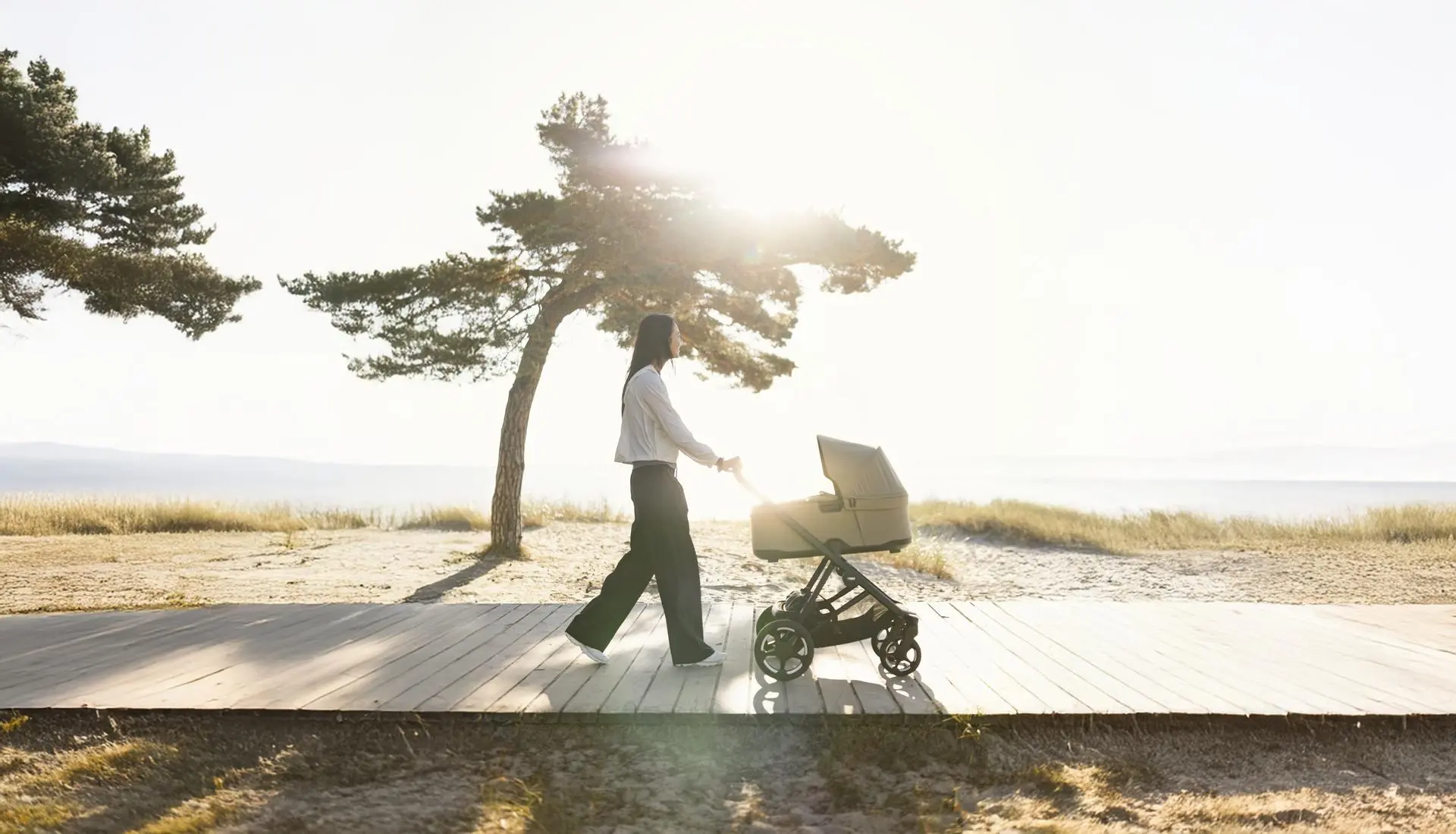 Thule Charm 2-in-1: il nuovo passeggino per esplorare il mondo insieme fin dai primi giorni
